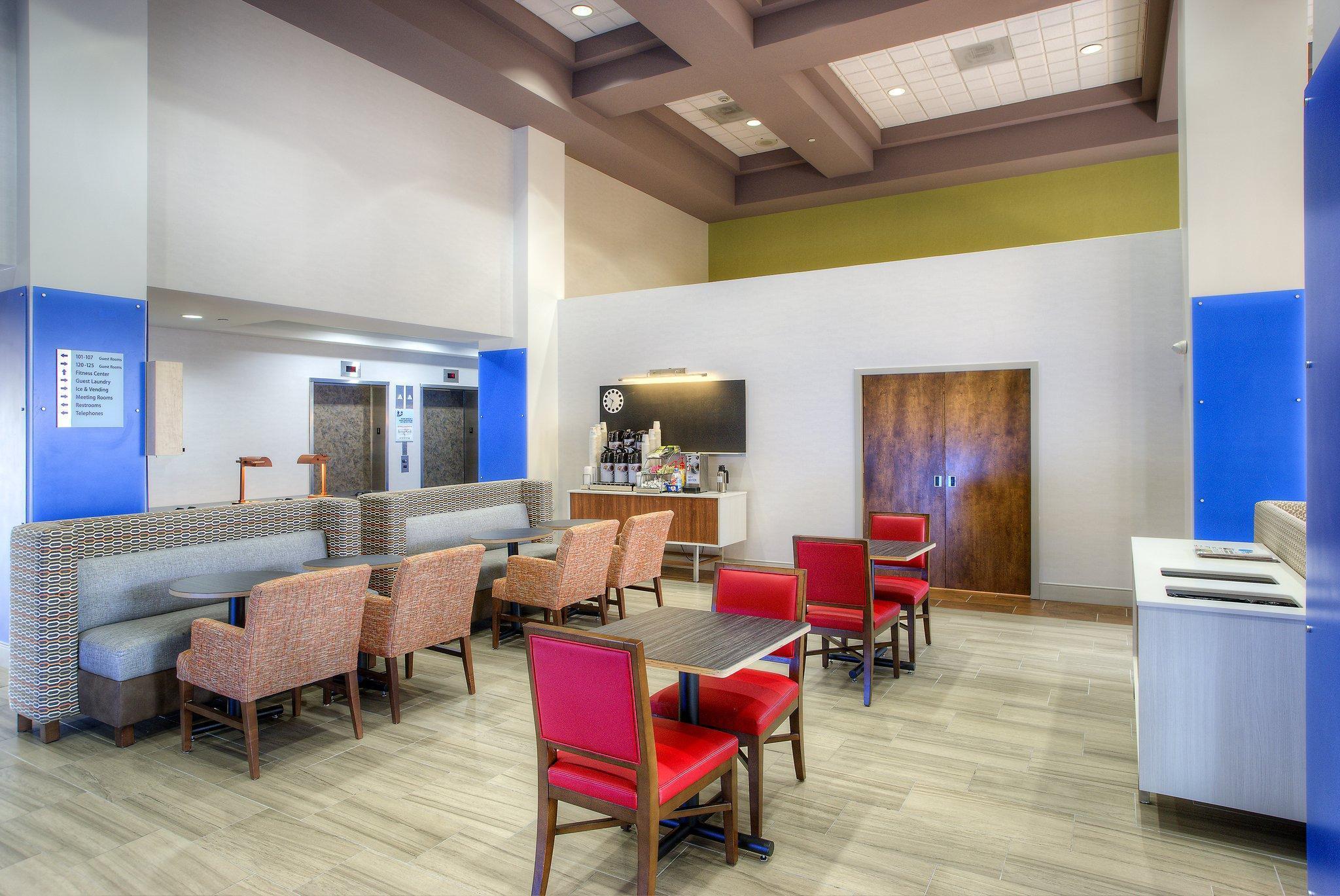 Holiday Inn Express Hotel & Suites Tempe By Ihg Exterior photo