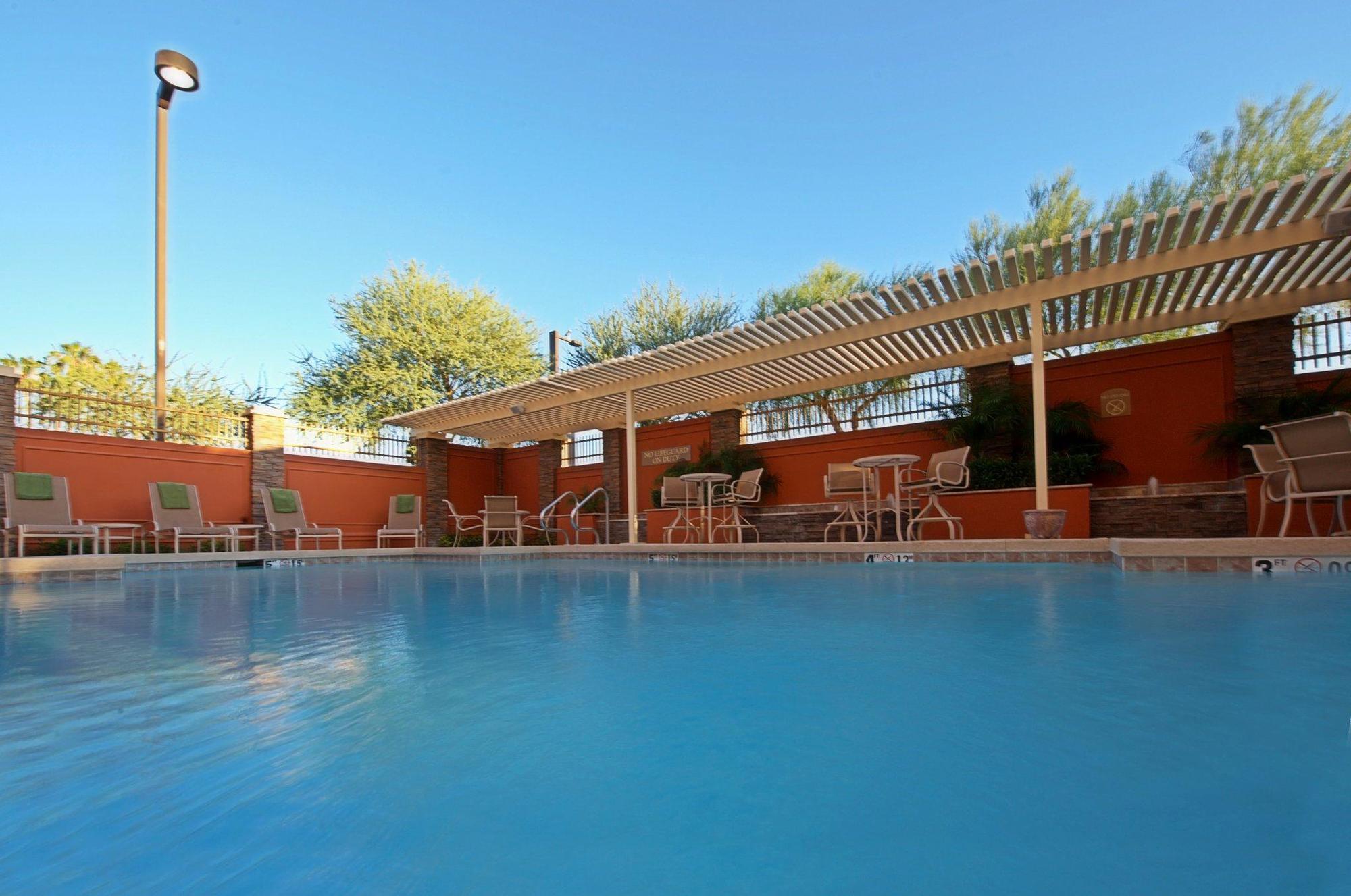 Holiday Inn Express Hotel & Suites Tempe By Ihg Exterior photo